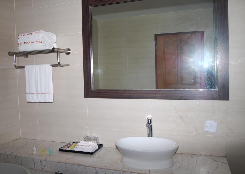 Man Myanmar Hotel Naypyidaw Exteriör bild